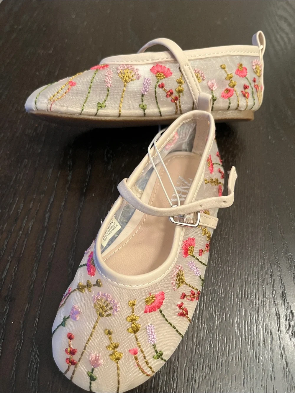 NWT Zara Girls Pink and Cream Floral Embroidered Mary Jane Shoes